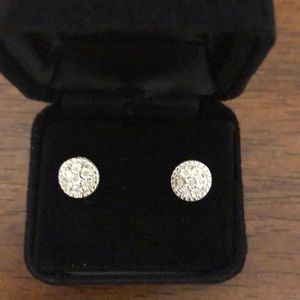 Diamond studs